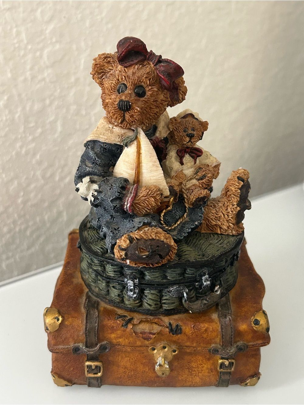 Vintage 1990s Boyds Bears Music Box Let Me Be Your Teddy Bear Suitcase Figurine